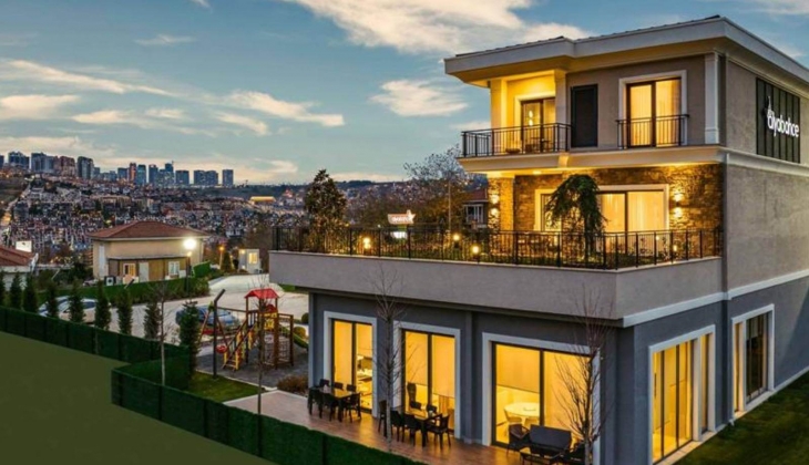 Sahte emlakçılar şimdi de yazlıkçıların peşinde! Günlük ev kiralarken dikkat! Dolandırılmayın!