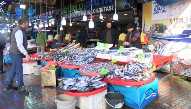 Hamsinin yerini istavrit aldı, tezgahlar doldu taştı!