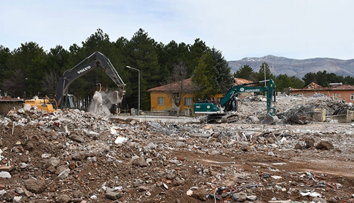 Malatya Doğanşehir de 4 bin 600 ağır hasarlı binanın yıkımı bayramdan sonra yapılacak!