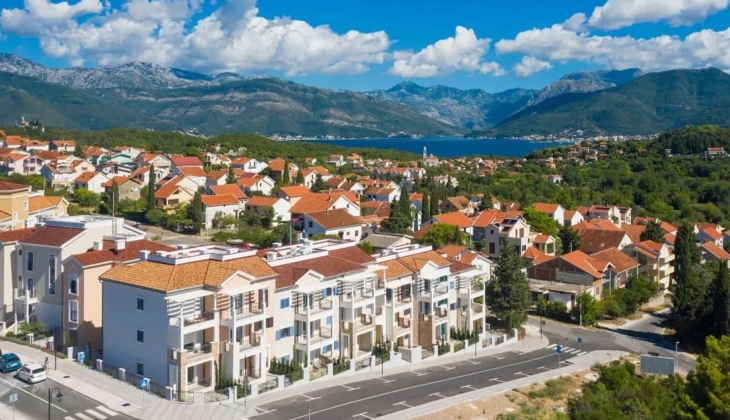 Lustica Bay Centrale'de 430 bin Euro'dan başlayan fiyatlarla ev sahibi olma fırsatı! 