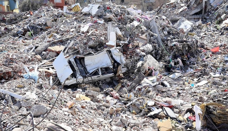 İstanbul da 207 bin bina depreme karşı riskli! Beklenen büyük Marmara depremine nasıl hazırlanmalı? 