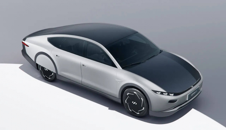 Sektöre damga vurmuştu! Otomobil piyasasında bomba etkisi yarattı: Güneş panelli araç üretimi durduruldu!