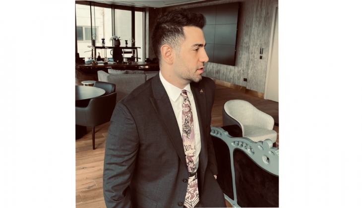 Ateş Ahlatçı Kimdir? 