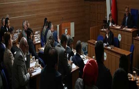 Bolu sanayi sitesindeki ruhsatsız işyerleri sorunu belediye meclisinde görüşüldü!