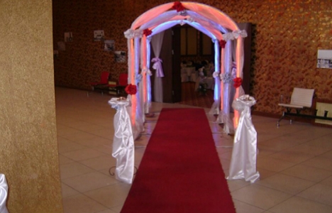 Nargilecioğlu Kongre Merkezi 8.2 milyon TL ye satılıyor!