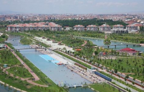 Eskişehir'de icradan 14 milyon TL'ye satılık bina!
