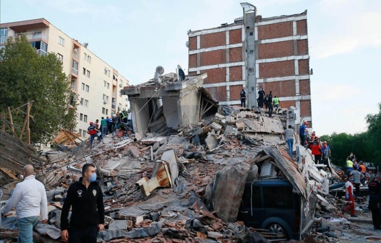 İzmirli depremzedelerden kredi tepkisi: Çadır kuracaklar!