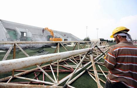 Esenler Kemer Stadı yıkılıyor, yerine Spor Köyü geliyor!