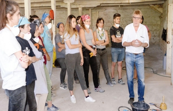 Bergama daki 150 yıllık bir tütün deposu okula dönüştü!