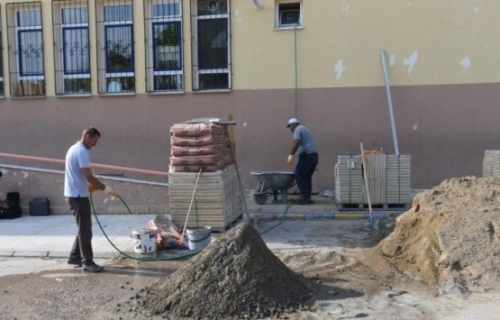 İzmir Kemalpaşa Belediyesi'nden okullara tadilat! 