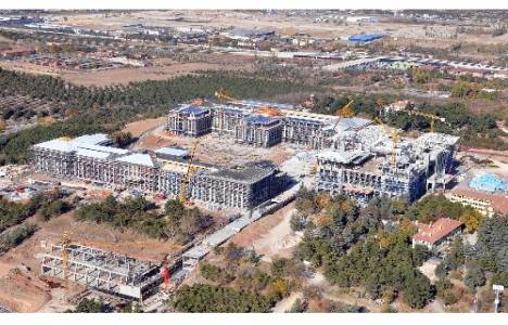 Yeni Başbakanlık binasının karşısındaki ormanlık alanda yangın çıktı!