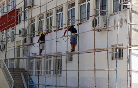 Antalya'daki okullar yenileniyor!
