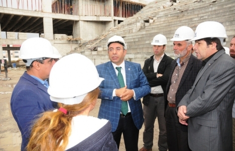 Van Yüzüncü Yıl Üniversitesi'nin kampüs binası hızla yükseliyor!