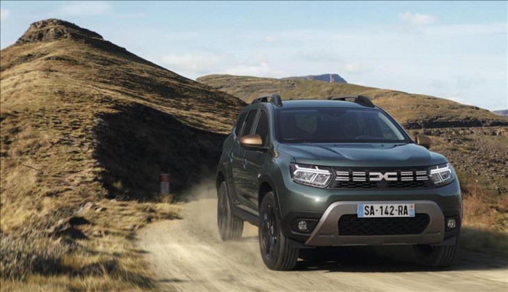 Araba almak isteyenlere haber Dacia dan geldi! İşte en uygun fiyatlı Dacia modeli!