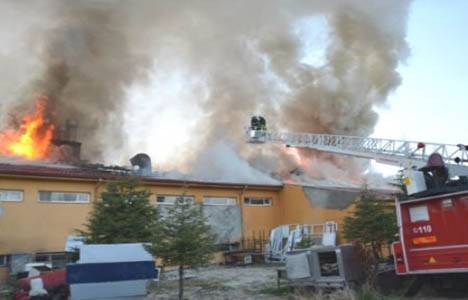 Burdur Öğrenci Yurdu'nda çıkan yangın söndürüldü!