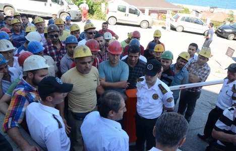 Zonguldak'ta inşaat işçileri maaş eylemi yaptı!