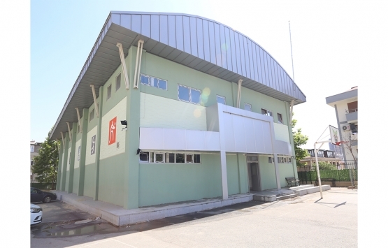 İBB'den 10 okula daha yeni spor salonu!