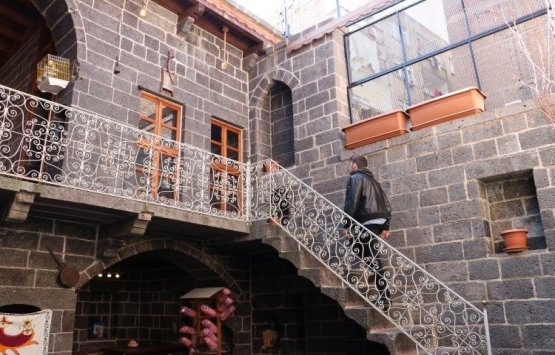 Tarihi Diyarbakır evleri turizme kazandırılıyor!