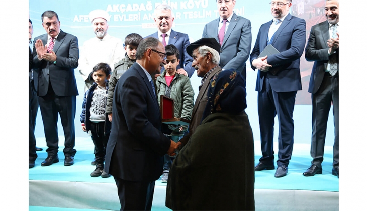 Deprem bölgesinde tam 22 bin konutun daha temeli atıldı!