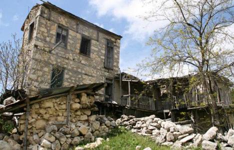 Mersin'deki Şevki Bey Konağı restore edilmeyi bekliyor!