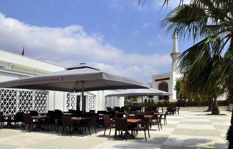 Dumankaya Camii yanındaki Pendik Belediyesi sosyal tesisi Ramazan'a yetişti!