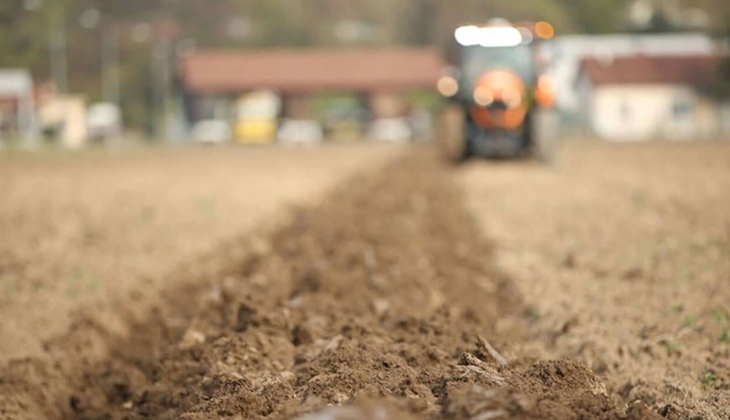 Çiftçilere son dakika müjdesi: 945 milyon TL destek ödemesi bugün hesaplarda! Şimdi kontrol edin!