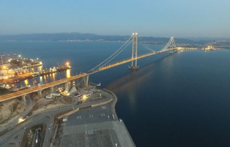 Osmangazi Köprüsü ışıklandırıldı!