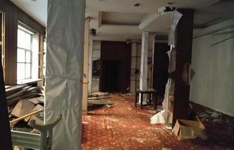 Muammer Karaca Tiyatrosu restorasyon için izin bekliyor!