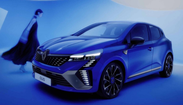 Renault Clio E-Tech Full Hybrid Kasım a özel 200 bin TL fırsatıyla satışta! İşte Kasım 2024 fiyat listesi!