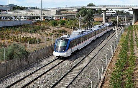 İzmir Enternasyonal Fuarı ulaşımı arapsaçına çevirdi!