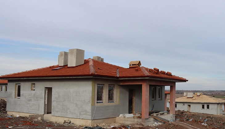 Şanlıurfa da depremzedeler için yapılan köy konutları en kısa zamanda teslim edilecek!