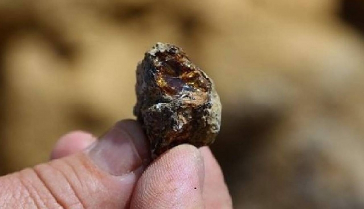 1 gramı bile binlerce TL para ediyor. Türkiye'de yeni keşfedildi. Yer altından fışkırıyor, yer altından fışkıran zenginl