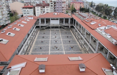 Hamam Çimeni Çarşısı'nın avlusu yeniden yapılacak!