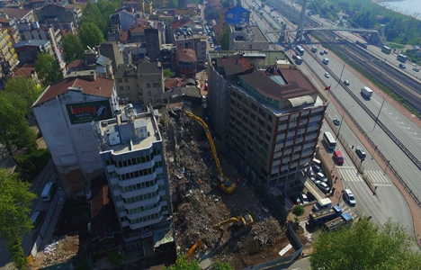 Kocaeli Tramvay Hattı'ndaki binalar yıkılıyor!