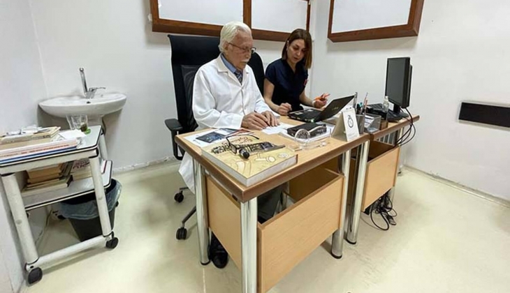 Sağlık Bakanlığı emekli hekimleri yeniden göreve alacak! Başvurular başlıyor!