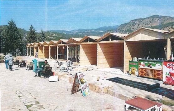 Pamukkale'deki kaçak ahşap yapılar kaldırıldı!