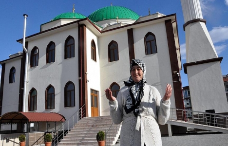 Aynur Erken, rüyasında gördüğü camiyi Eskişehir'e kazandırdı! 