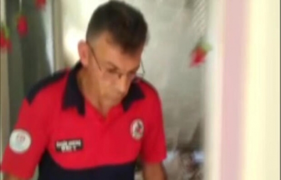 Çökme ihbarına gittiği ev kendisinin çıktı!