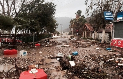 Antalya'da kent genelinde temizlik yapılıyor!