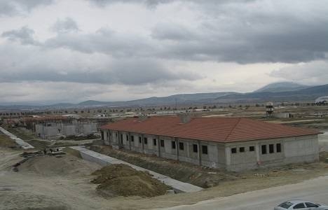 Isparta Kara Havacılık Okulu'nun inşaatı 2018'de bitecek!