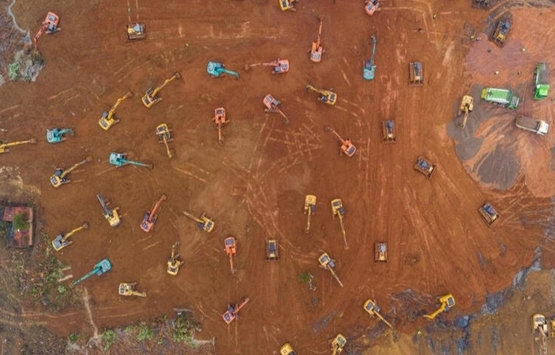 Çin de inşa edilen coronavirüsü hastanesi 2 günde açıldı!