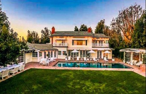 Mariah Carey malikanesini sattı!