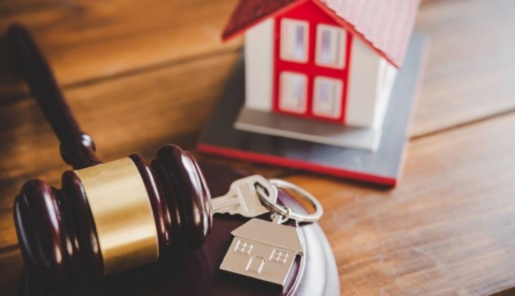 Eve zarar veren kiracı hakkında nasıl işlem yapılır?