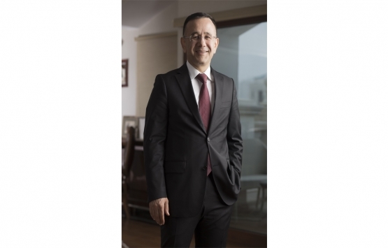 Erol Evgin, unutulmaz şarkılarıyla XII. AYD Alışveriş Ekonomisi Zirvesi’nde!