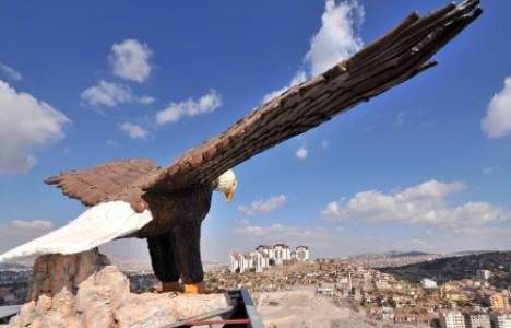 Kartaltepe'ye, 7 tonluk kartal figürü yerleştirildi!