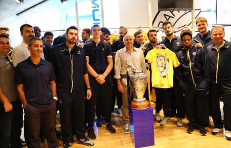 Ülker Sports Arena'da Fenerium mağazası açıldı