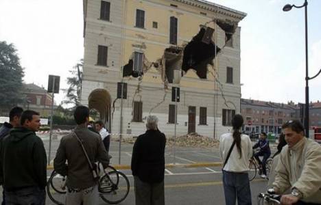 Adana'da 2007'den önce yapılan konutlar deprem yönetmeliğine uygun değil!