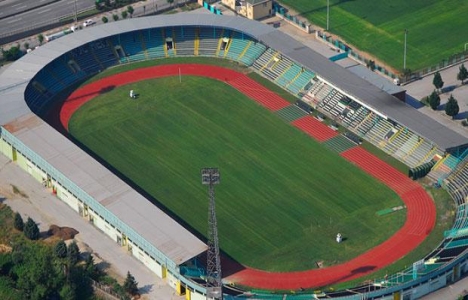 izmit ismetpaşa stadı