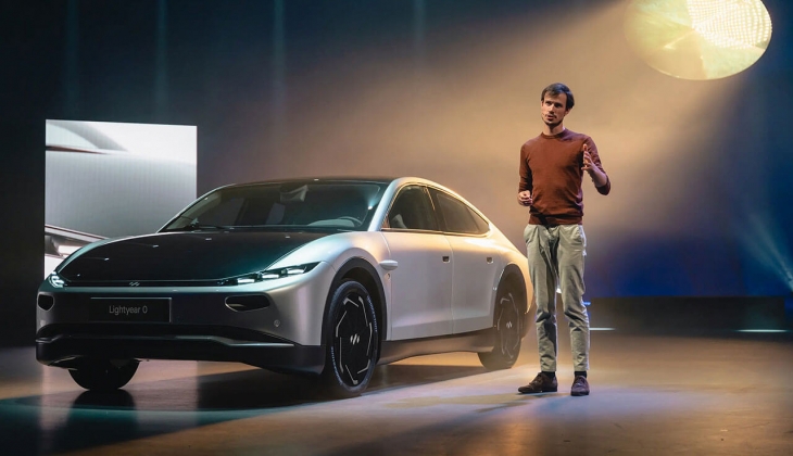 Sektöre damga vurmuştu! Otomobil piyasasında bomba etkisi yarattı: Güneş panelli araç üretimi durduruldu! 