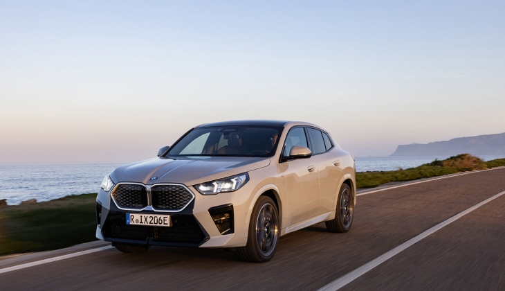 Yeni BMW iX2 eDrive20 yollara çıkıyor! M Sport tasarım paketiyle 2 milyon 744 bin 500 liradan satışta!